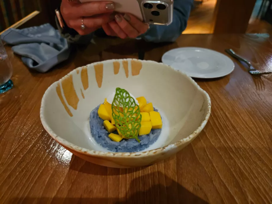 Mango lepkavá ryža, večera