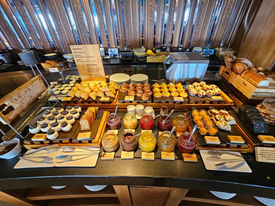 Raňajky - sladkosti a džemy