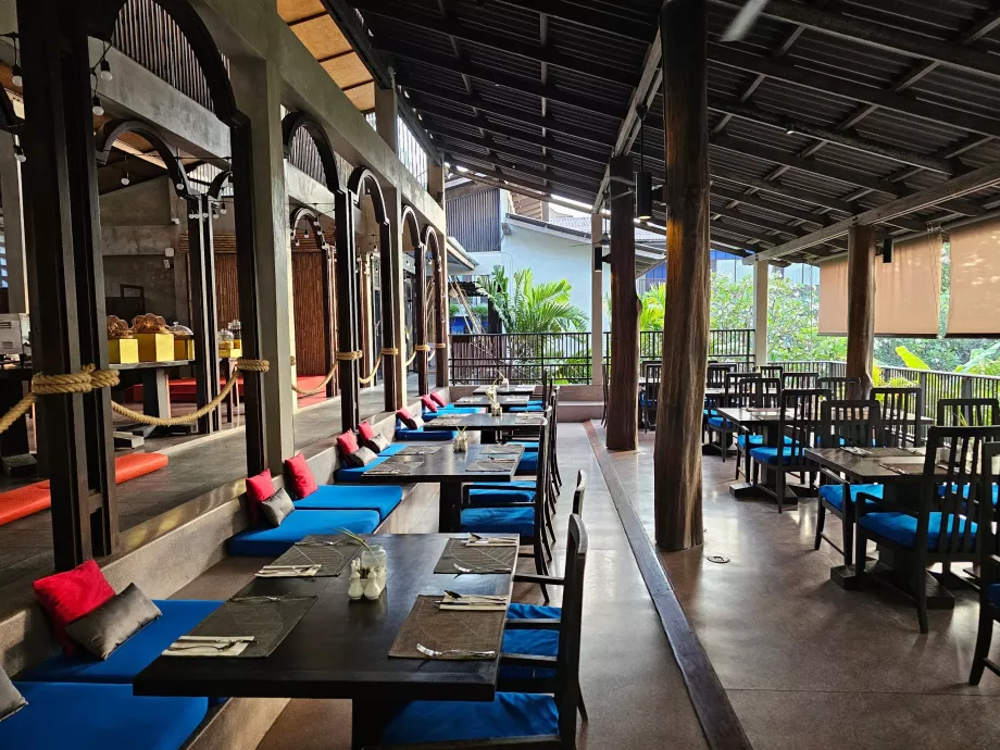 Hotelová reštaurácia podávajúca raňajky