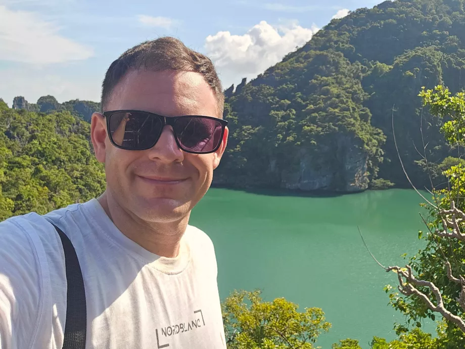 Ja pri Smaragdovom jazere