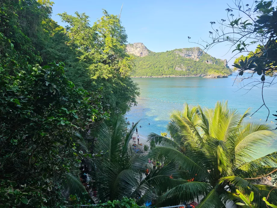 Pohľad na cestu k Smaragdovému jazeru