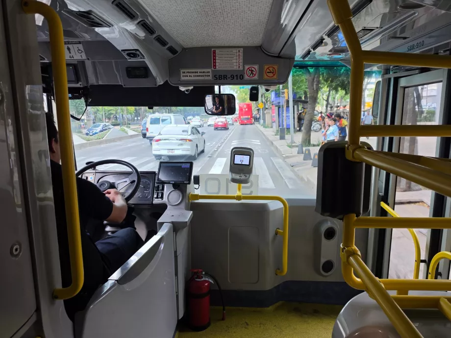 Čítačka na platbu cestovného u vodiča