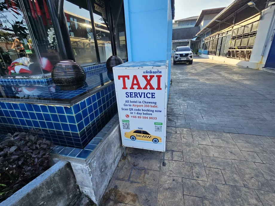 Chaweng, reklama na taxi