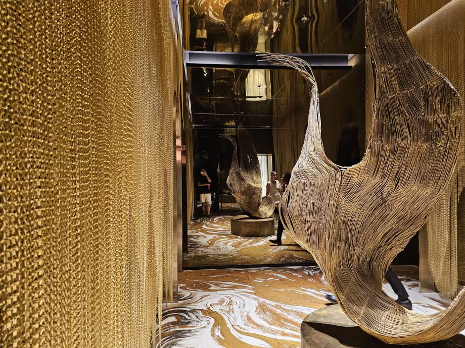 Veža Arabica Empire (hlavný vchod)