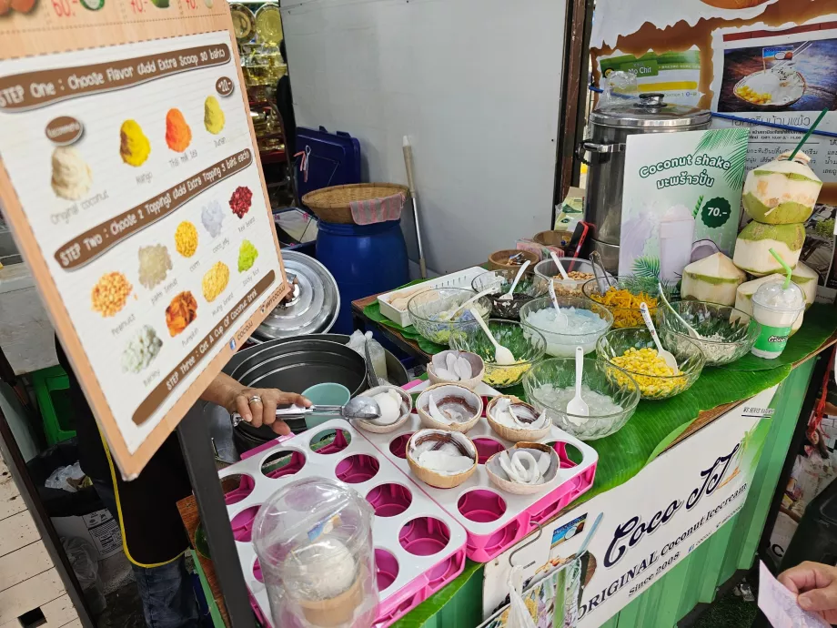 Trh Chatuchak, kokosová zmrzlina