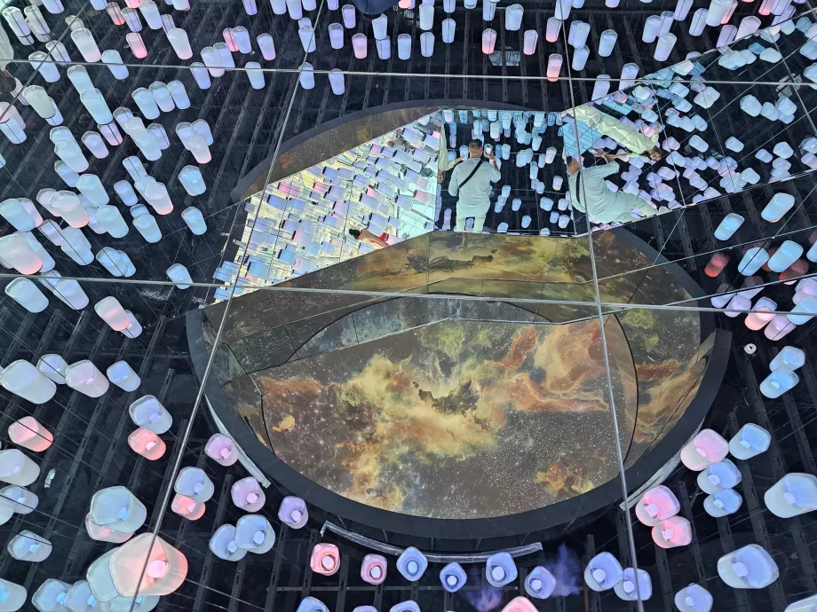 Akara Sky Hanuman - Virtuálny nebeský lampáš