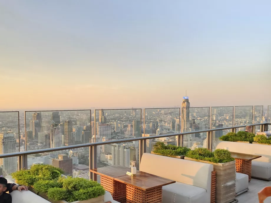 Akara Sky Hanuman - pohľad na Bangkok