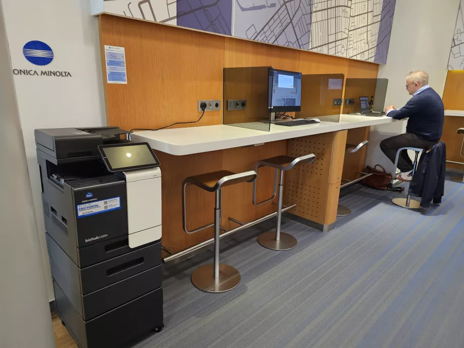 Miesto na prácu a tlačiareň