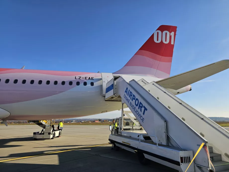 Nástup, letisko České Budějovice