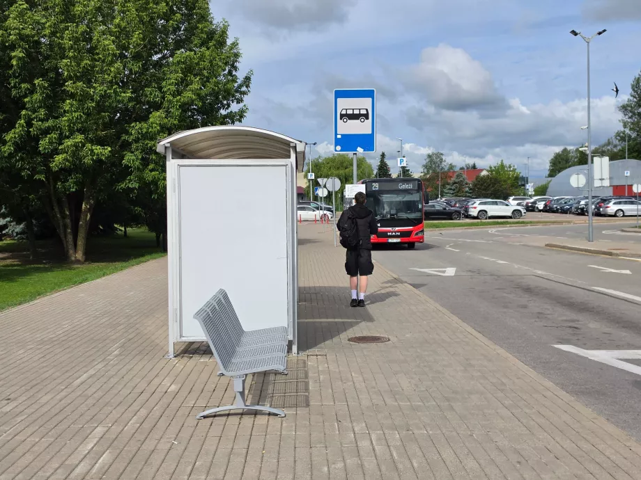 Zastávka mestských a medzimestských autobusov