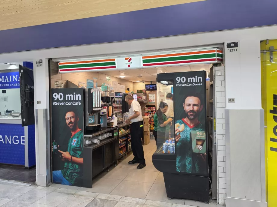 7-Eleven v príletovej hale