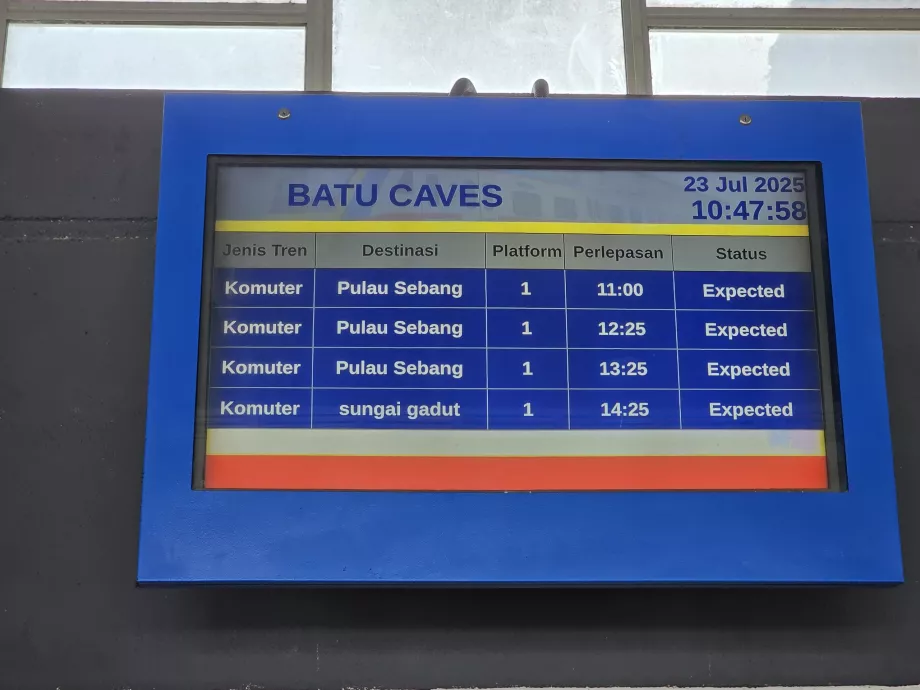 Informačné tabule na stanici Batu Caves