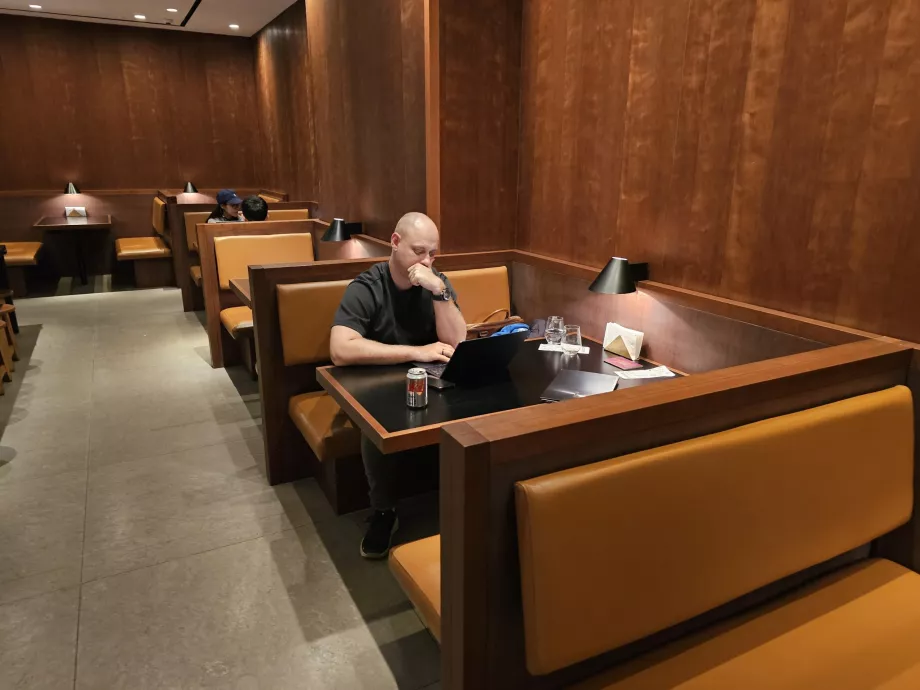 Pracujeme v salóniku