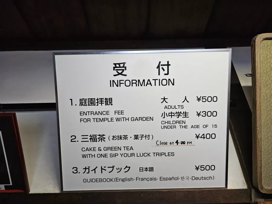 Zenová záhrada Daisen-in v Daitoku-ji