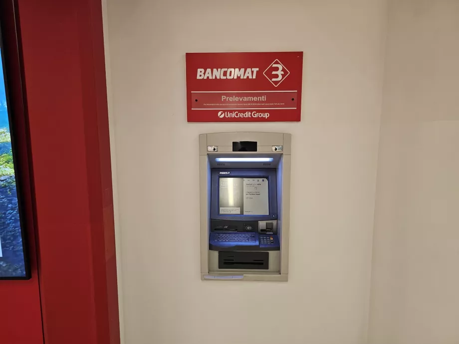 Bankomat UniCredit