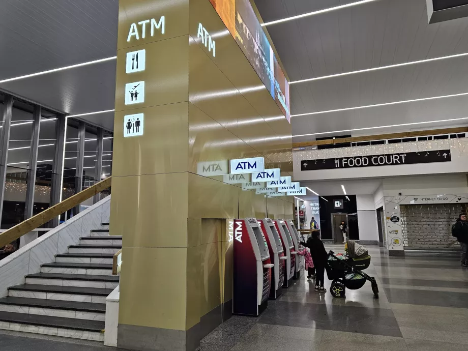 Bankomaty súčasných bánk, terminál 1