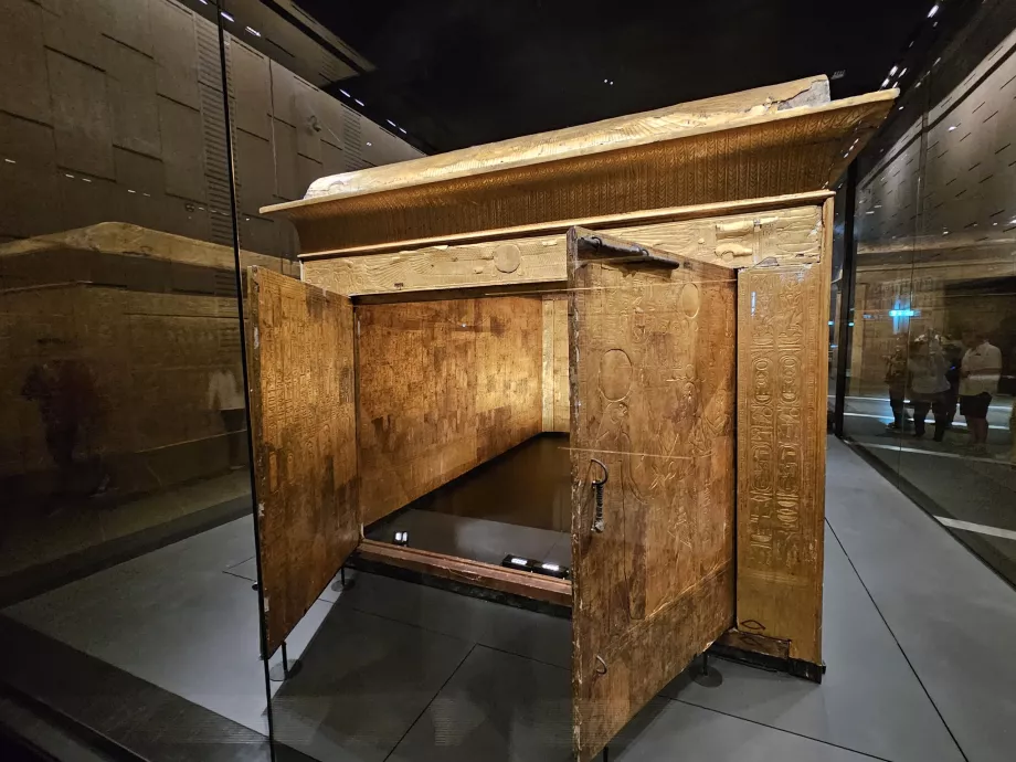 Hrobky v hlavných galériách