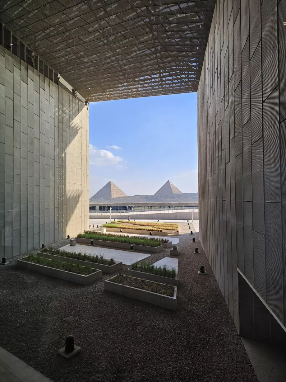 Pohľad na pyramídy v Gíze