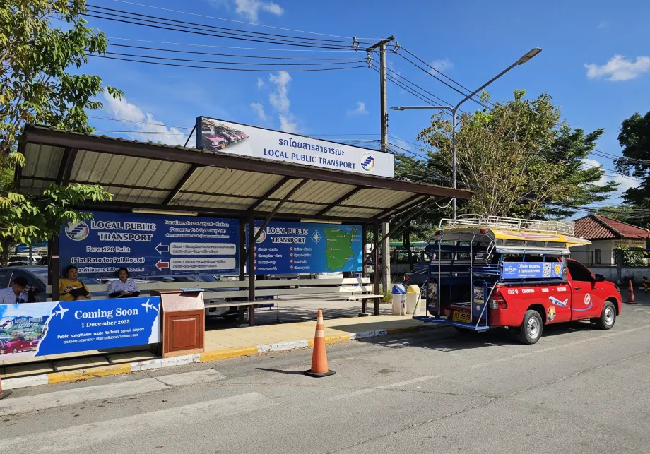 Verejná doprava, zastávka songthawe pred príletovým terminálom