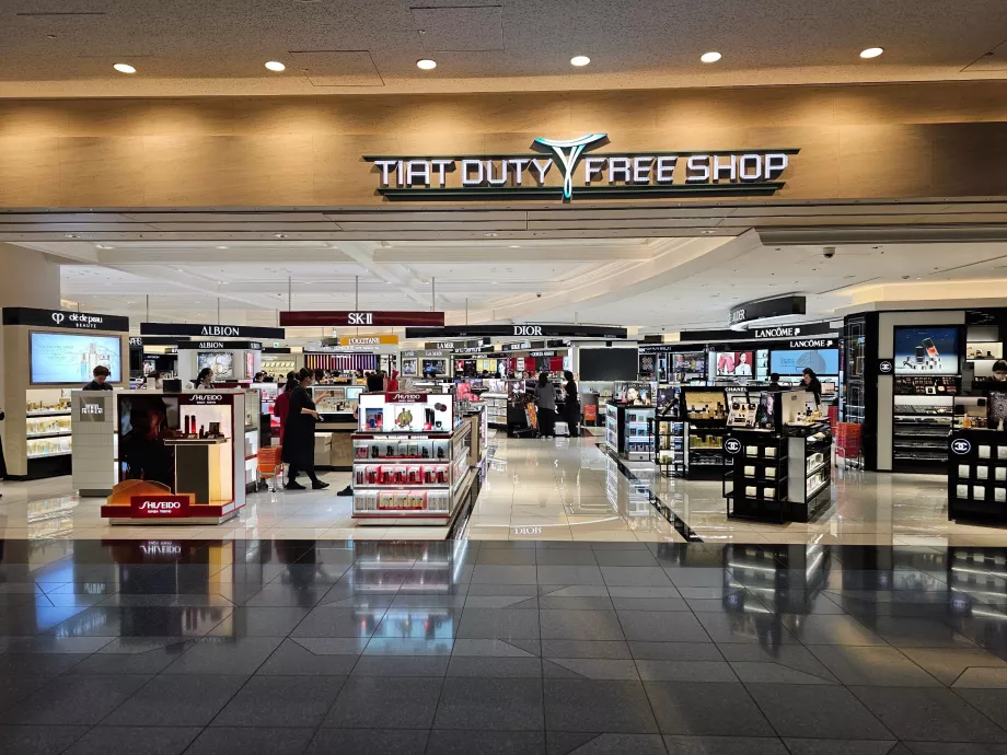 Obchody v tranzitnej zóne terminálu 3