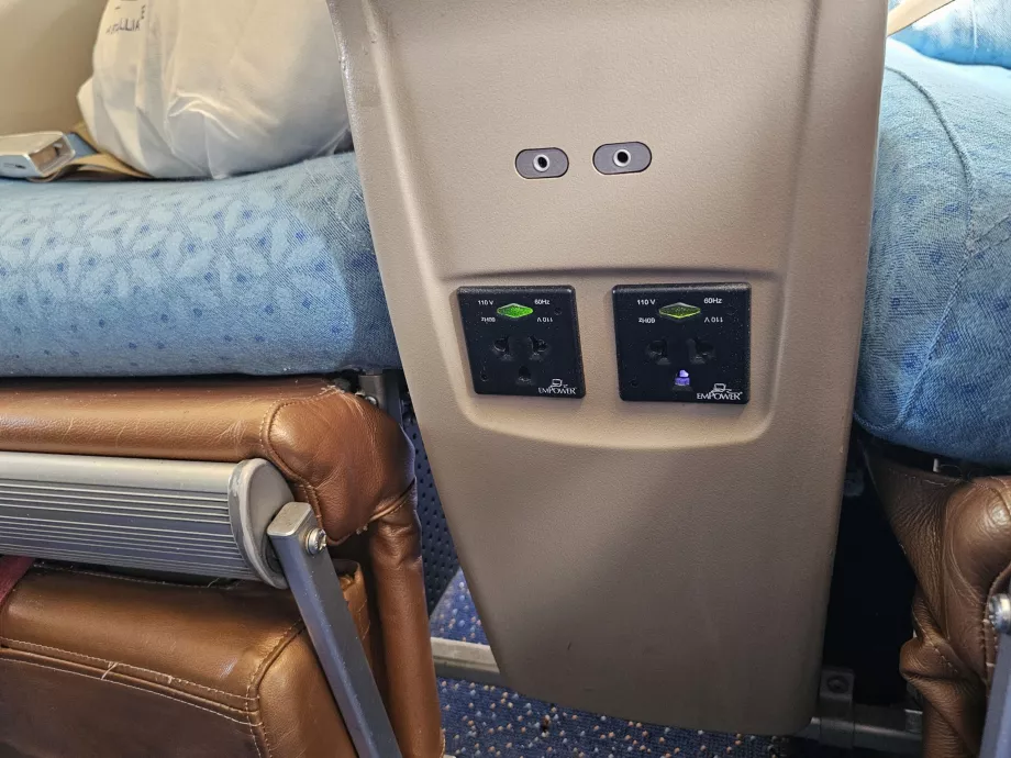 Zásuvky na nabíjanie