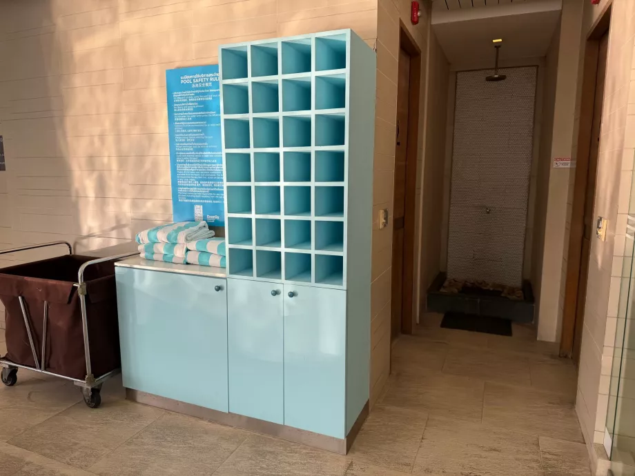 Uteráky pri bazéne