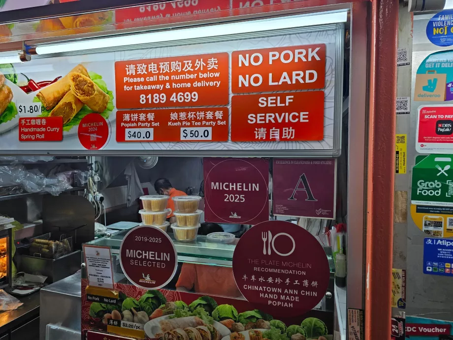 Potravinové centrum Chinatown Complex