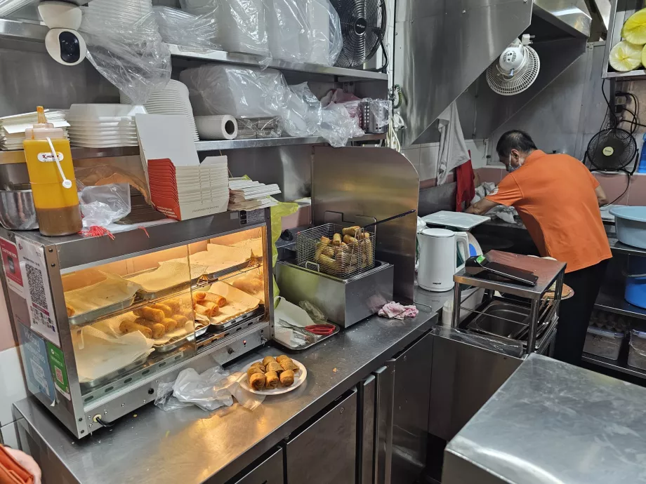 Potravinové centrum Chinatown Complex