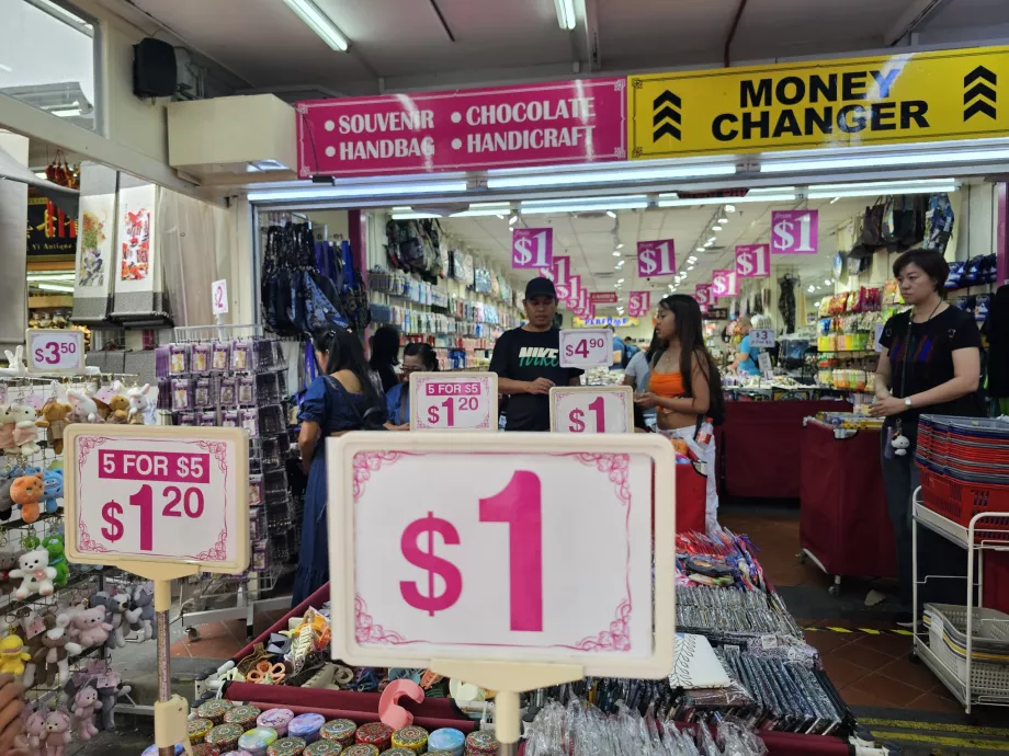 Čínska štvrť, obchody so suvenírmi