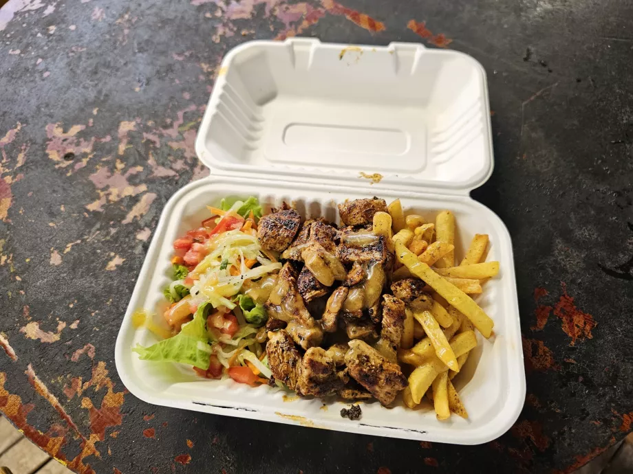 Kuracie mäso s hranolkami