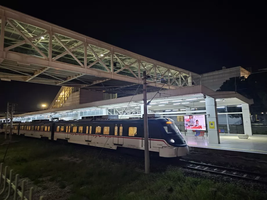 Stanice metra na letisku Izmir