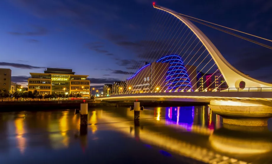 Nočný most v Dubline