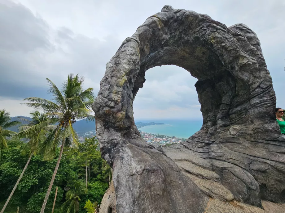 Pohľad z prekryvného kameňa 2