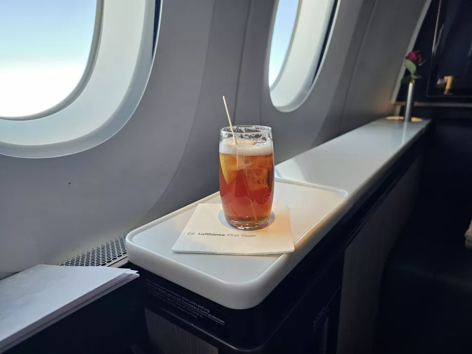 Podpisový kokteil Avionic