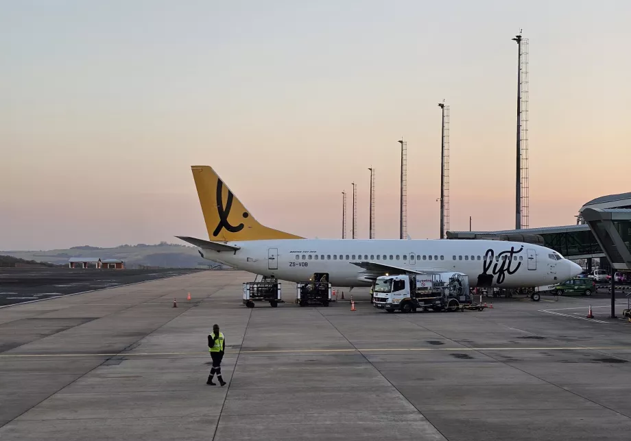 Boeing 737 na letisku Durban