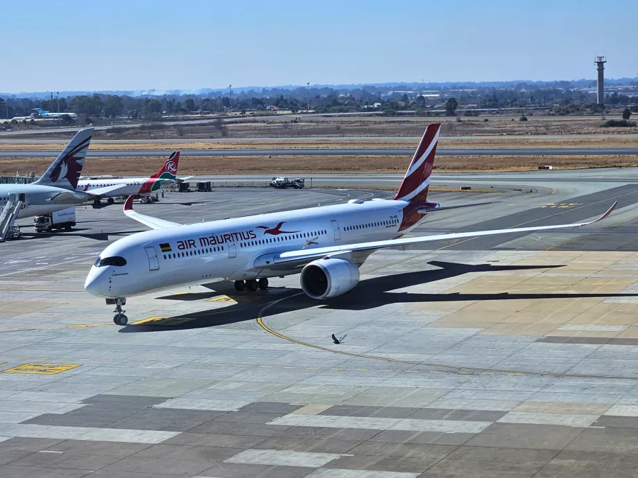 Air Mauritius, Airbus A350 na letisku v Johannesburgu