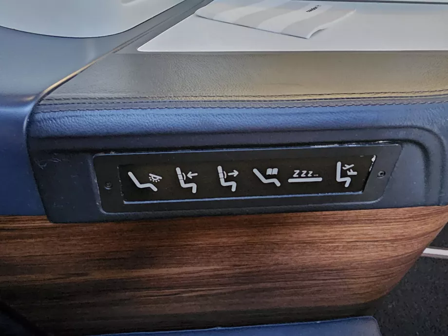 Ovládací panel sedadla
