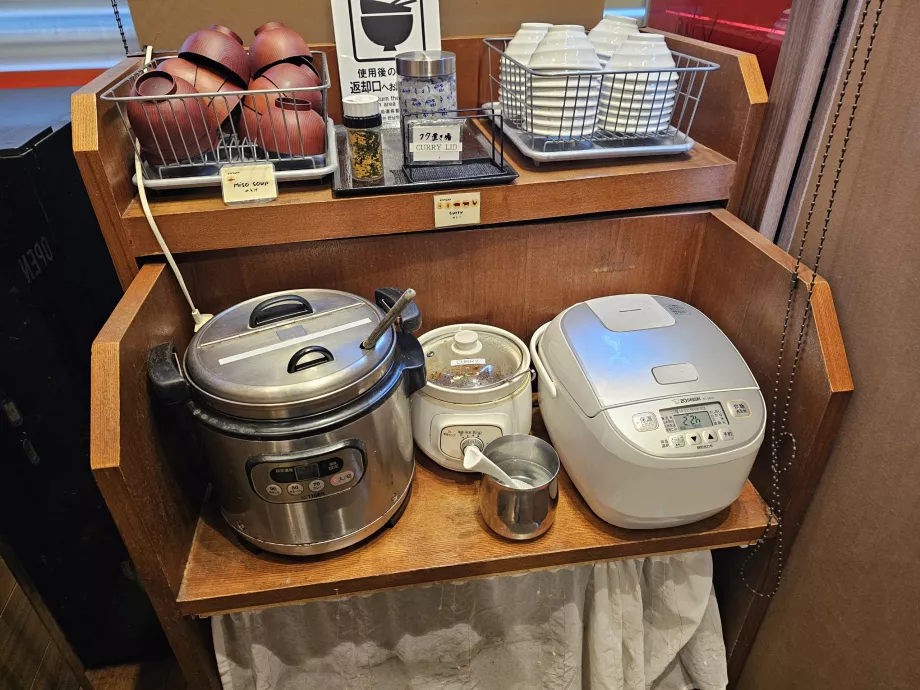 Raňajky - ryža a polievka miso