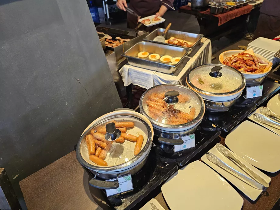 Raňajky: teplé jedlo