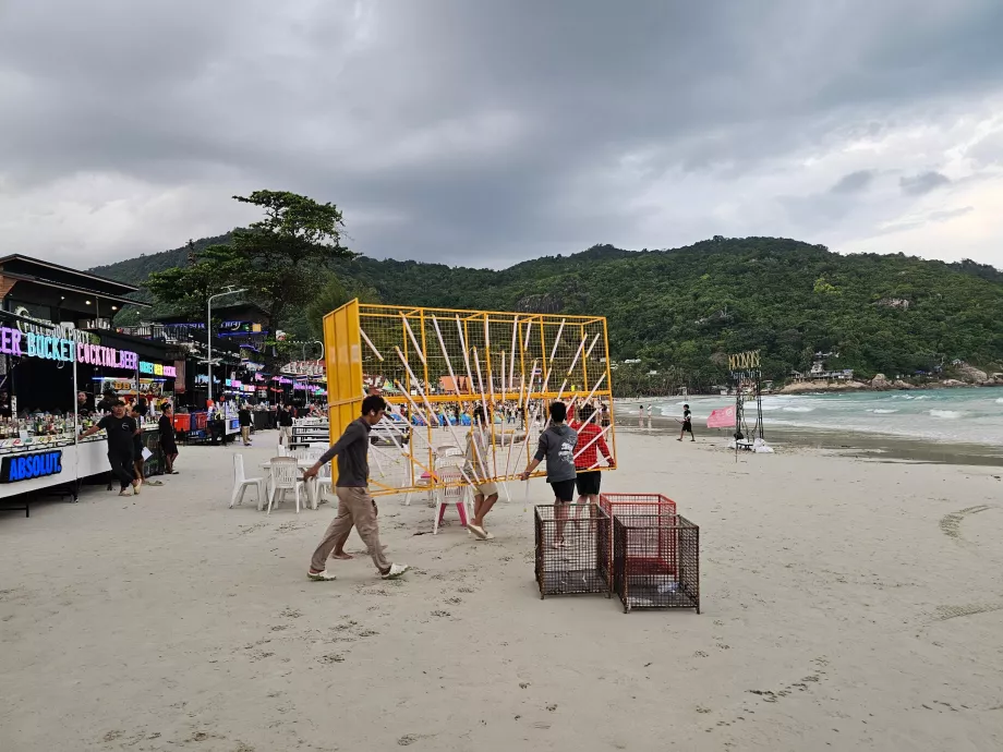 Prípravy na Full Moon Party - popoludnie