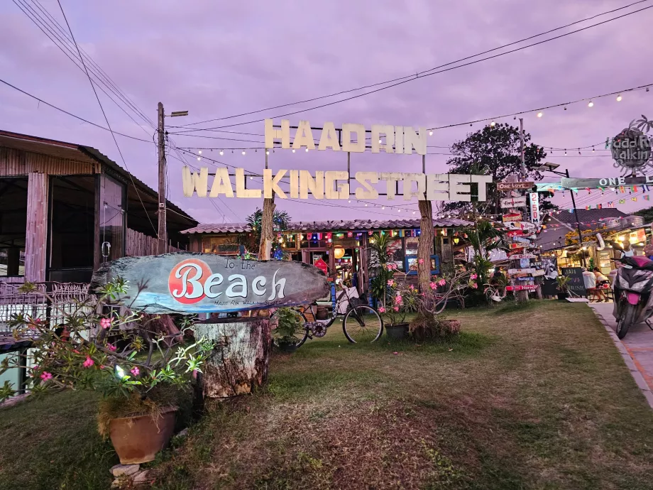 Pešia ulica Haad Rin