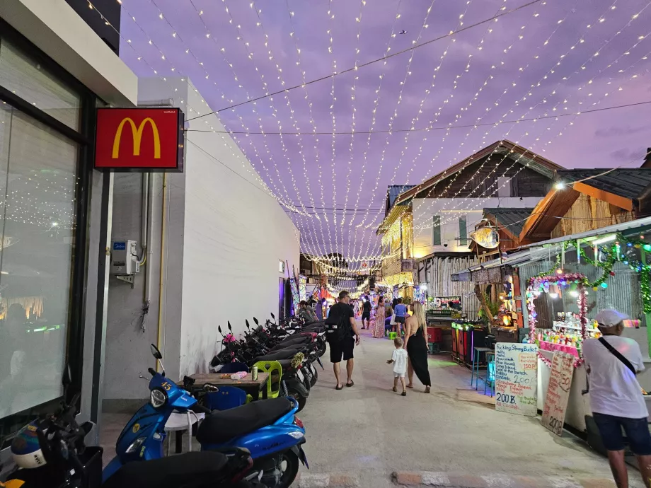 Pešia ulica Haad Rin