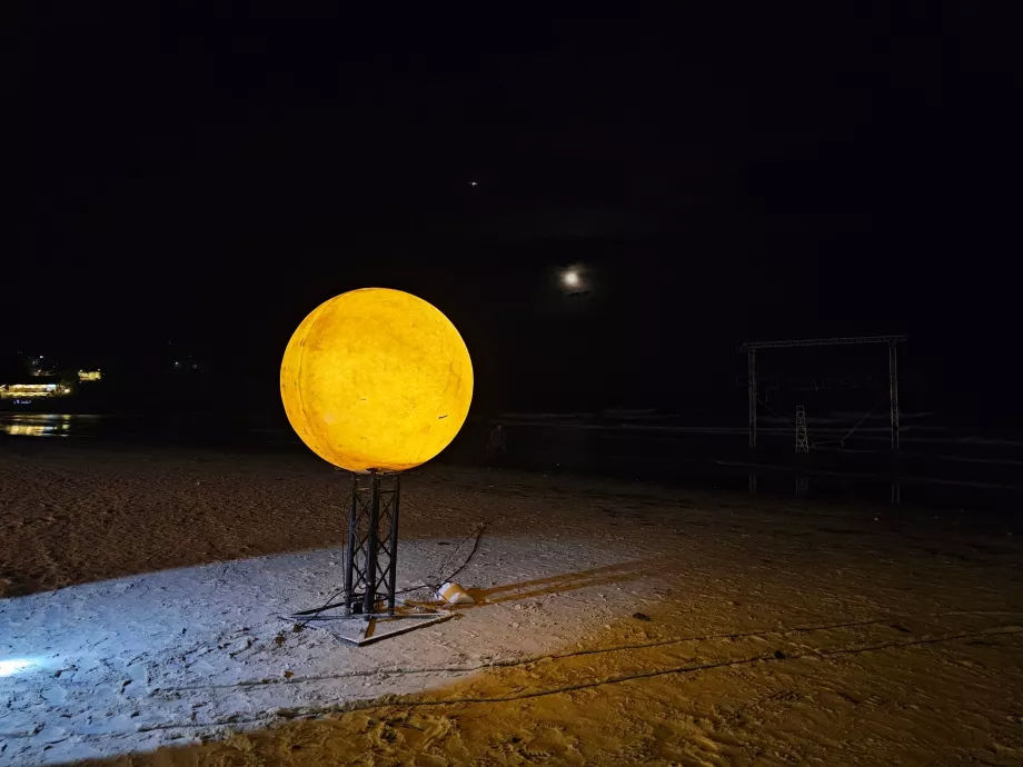 Párty pri splne mesiaca