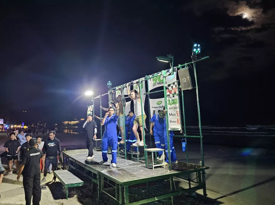 Párty pri splne mesiaca