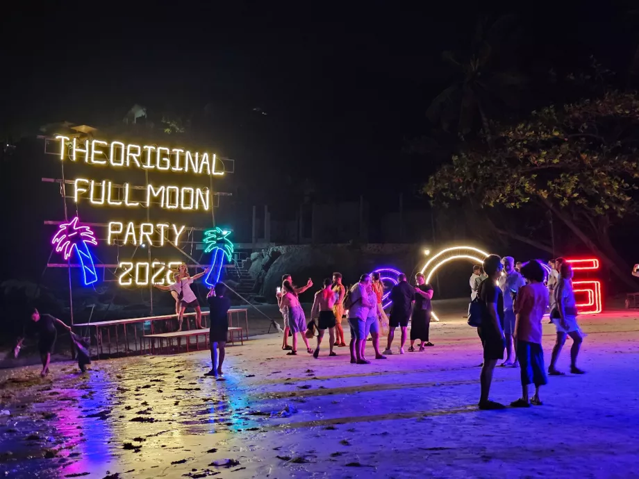 Párty pri splne mesiaca