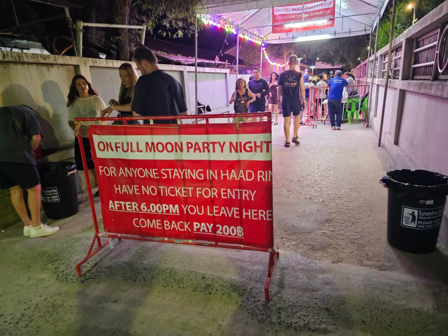 Párty pri splne mesiaca