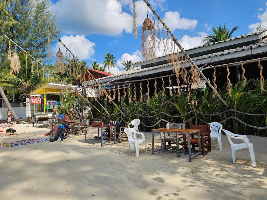 Salátová pláž, reštaurácia