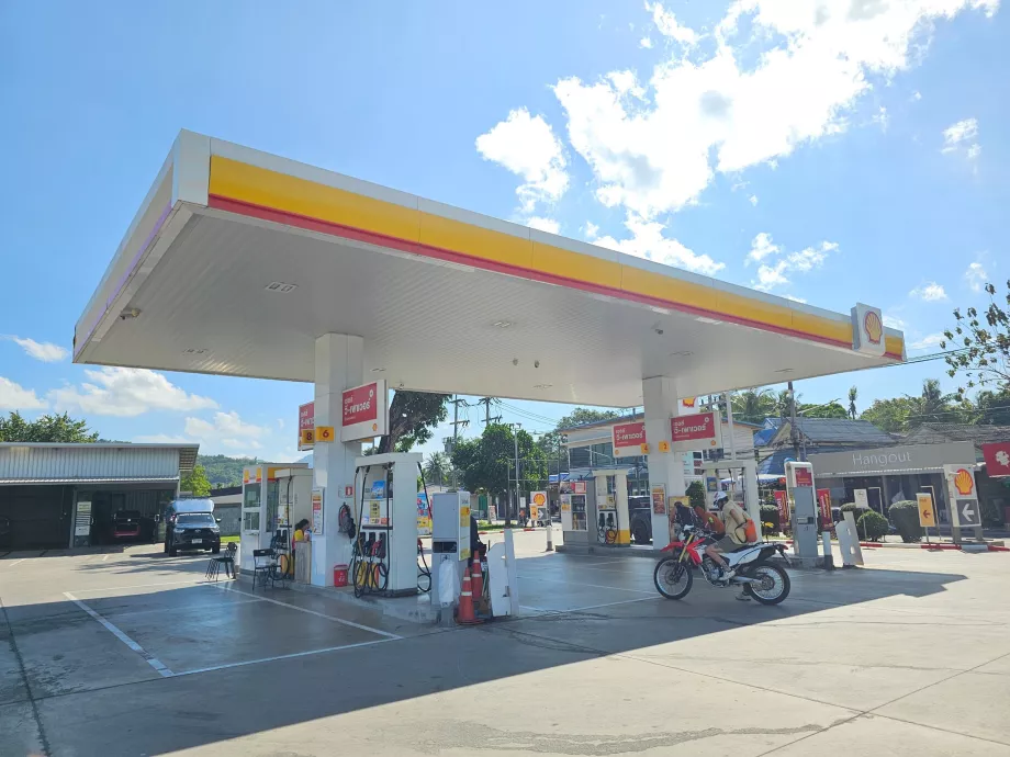 Moderné benzínové čerpadlo