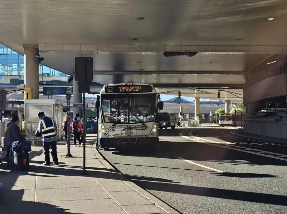 Autobus 62 smer Newark
