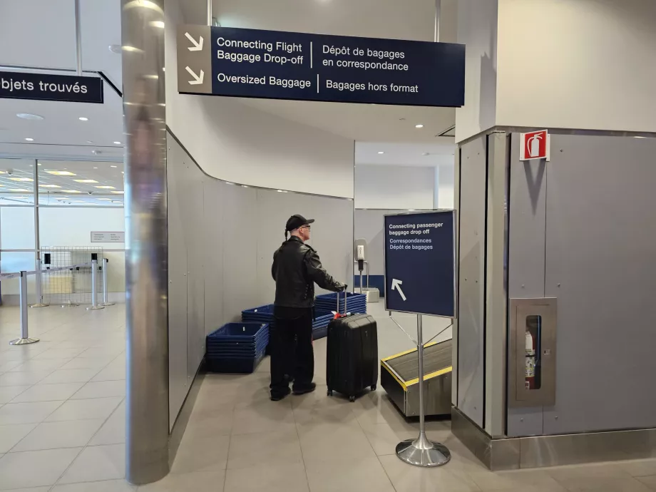 Oddelenie na opätovnú kontrolu batožiny pri transfere